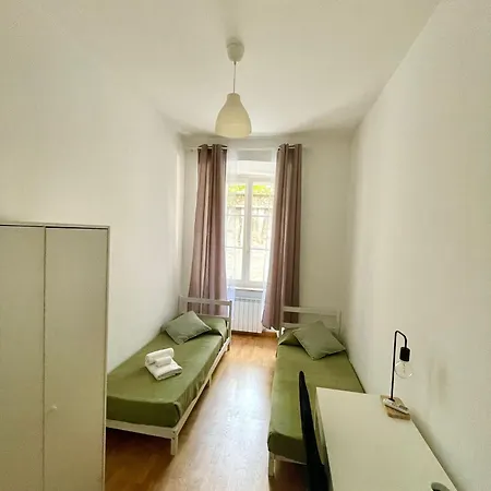 Big Family * Τεργέστη